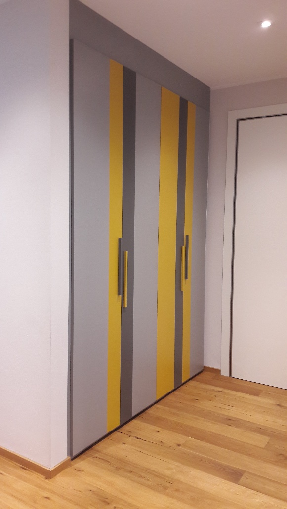 https://www.fornasariarredamenti.it/wp-content/uploads/2019/10/Realizzazione-1-Armadio-ingresso.jpg